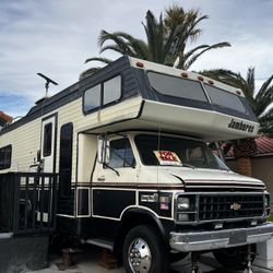 1982 Chevrolet jamboree 24 foot