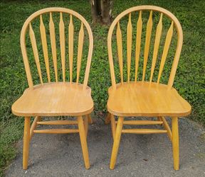 Oak Windsor Chairs Set - 2 chairs