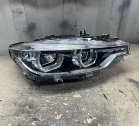 2016 2017 2018 BMW 330i Right Passenger Side Headlight OEM (contact info removed)-02