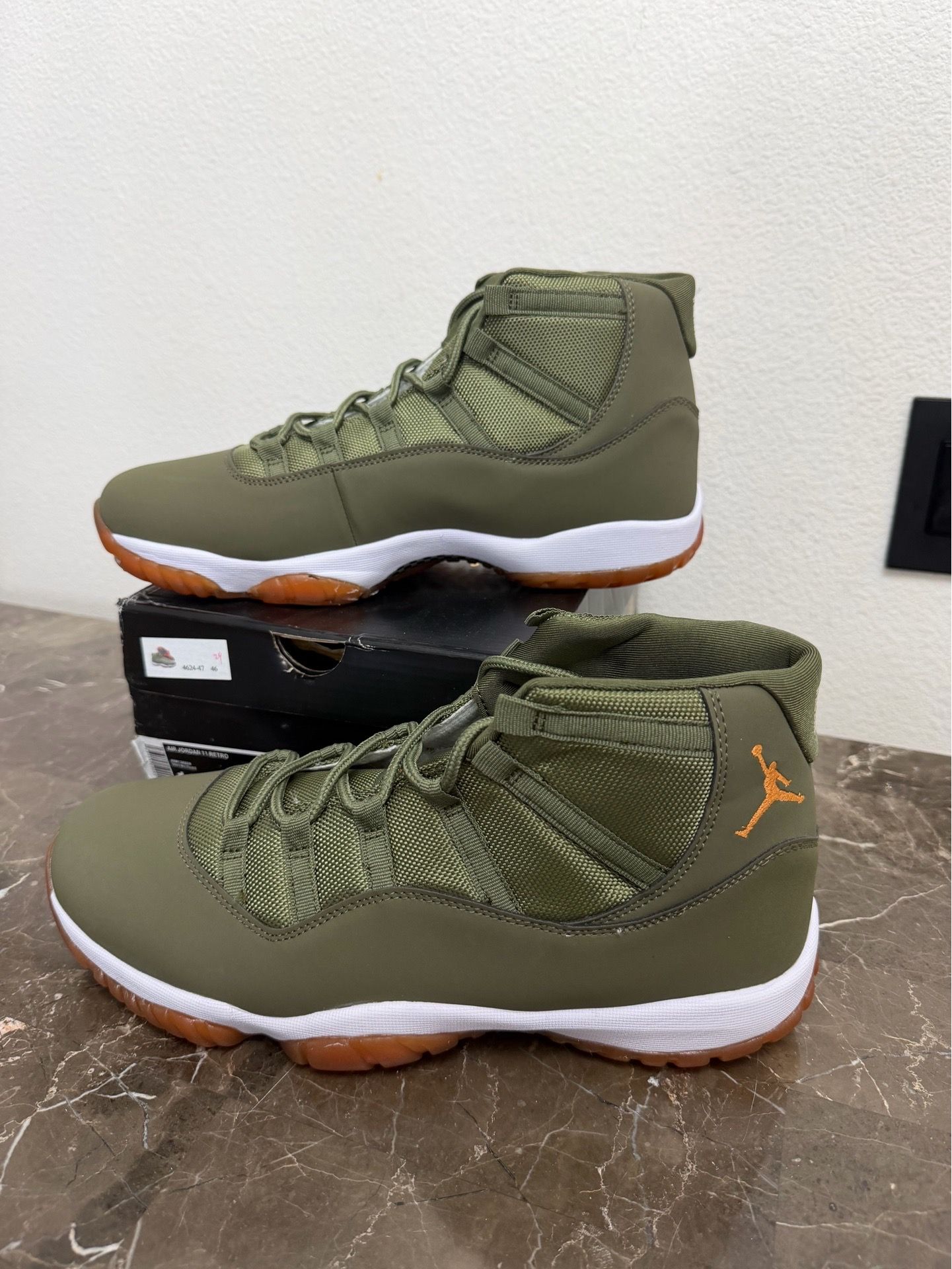New! Unworn! Retro Air Jordan 11 Green/Orange/white men’s size 12 Basketball Shoes