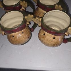 Set Of 5 reindeer Shaped Mugs 