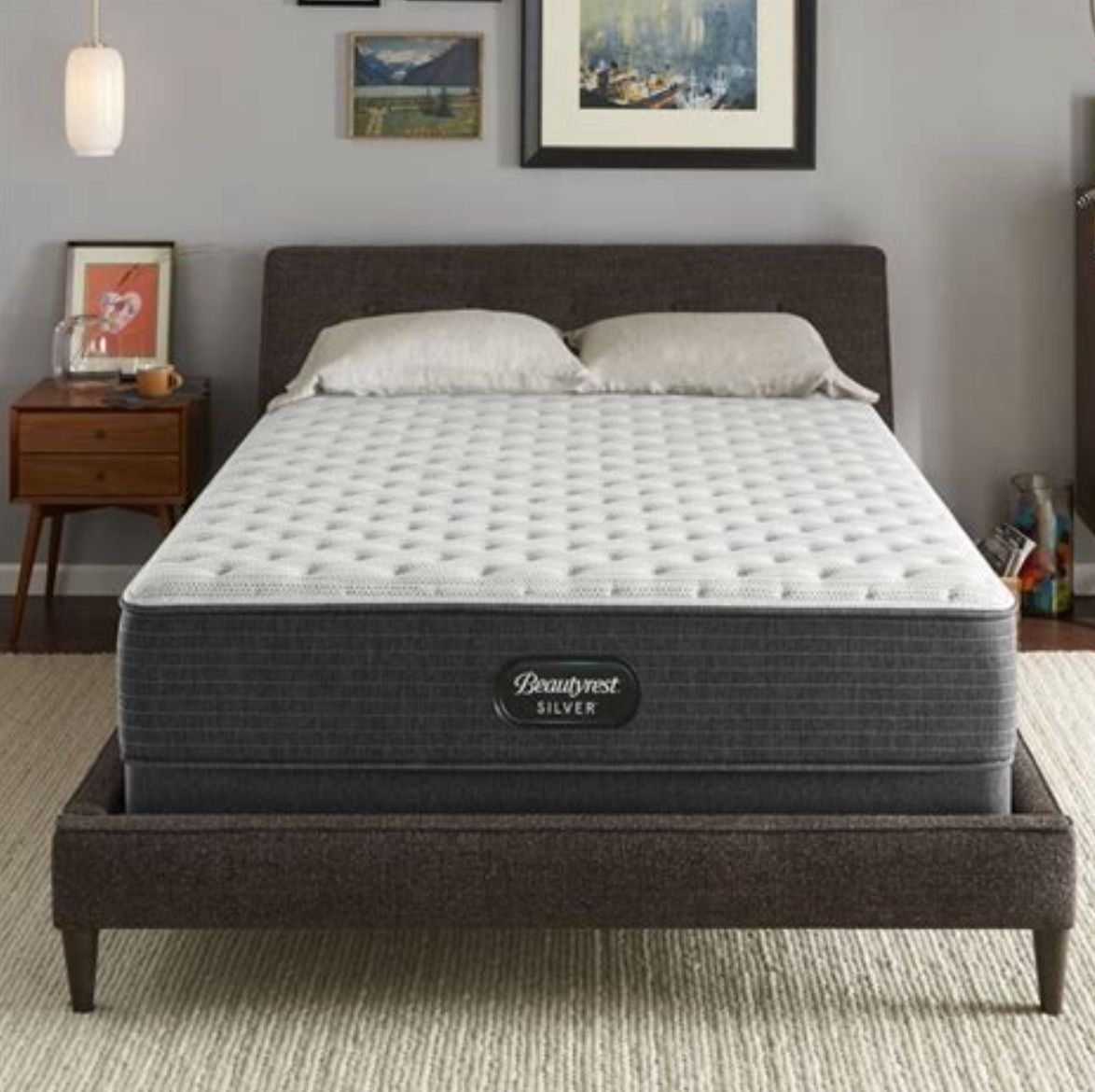 LIKE NEW! Beautyrest Silver BRS900 15-inch Plush Pillow Top Mattress - King