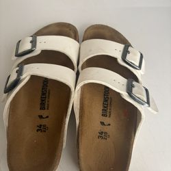 Girls Birkenstocks 
