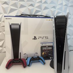 PS5 + 2 Controllers & Game