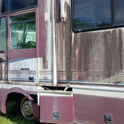 RV 