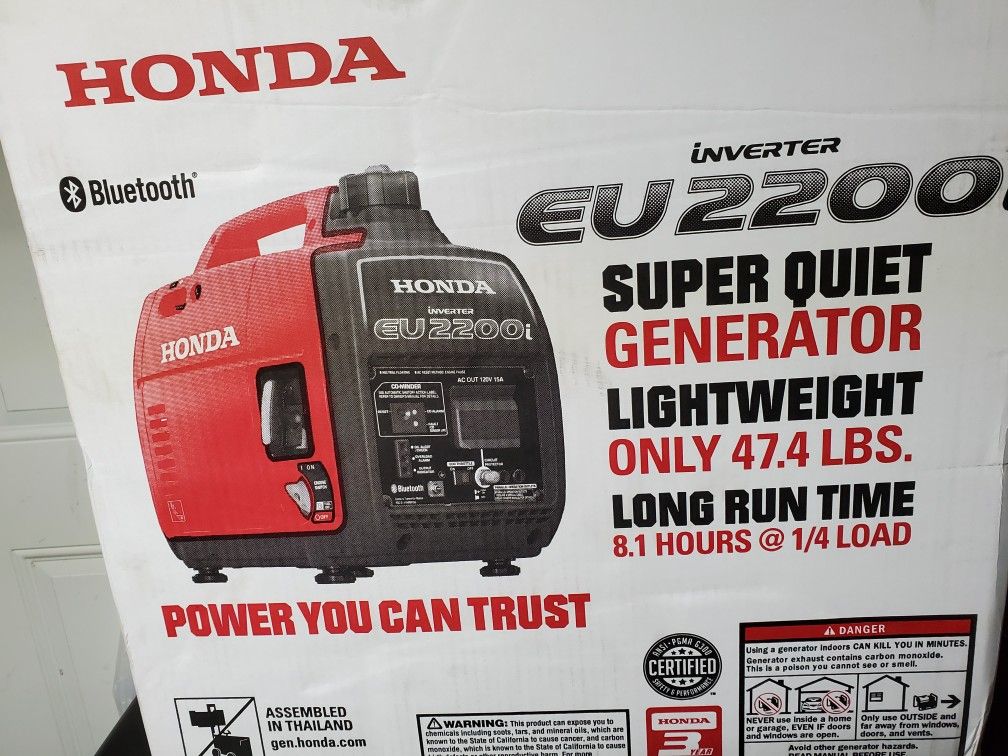 Honda Bluetooth 2,200-Watt Super Quiet Recoil Start Gasoline Powered Portable Companion Inverter Generator with 30 Amp Outlet