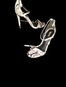 Michael Kors Snake Skin Sandels