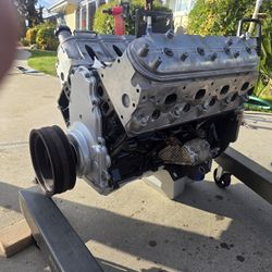 Lq9 6.0 Out Of A 2005 Cadillac Escalade2wd 4l60