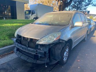 Toyota Sienna 2012
