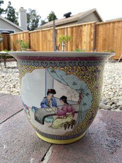 Asian Ceramic pot fish tank