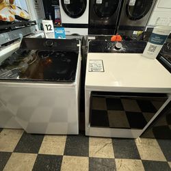 LG Washer And Dryer Set In White 🍂