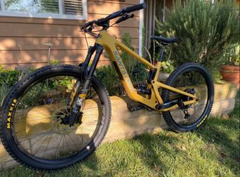 2023 Santa Cruz Bronson C R