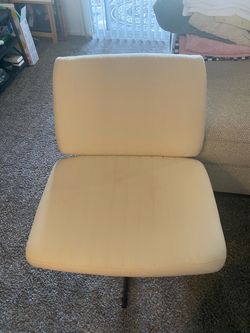 White Criss Cross Vanity Chair