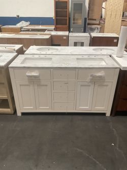 60” White Solid Wood Bathroom Vanity with Engineered Marble Top (V206)