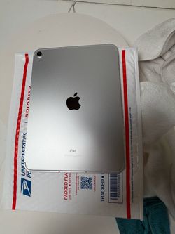 Apple iPad 10th Gen 64GB WiFi + unlocked Cellular Silver Excellent