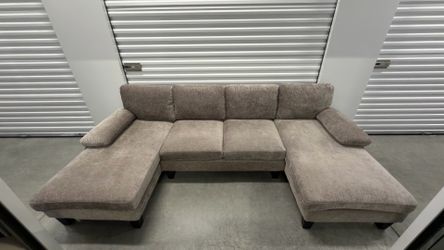 Max Furniture Double Chaise U-Shaped Sectional Sofa – 108” – Excellent Condition-Delivery Available
