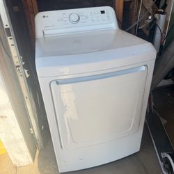 LG Washer and Electric Dryer Combo