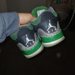 Pine Green Jordan's 