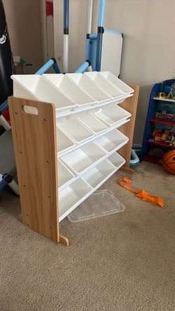 Toy bin/shelf