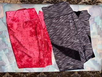 Capri Athletic Leggings: 2 pairs, Large