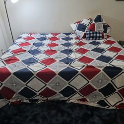 Queen size metal bed frame + mattress