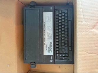 AT&T SureSpell 6110 Portable Electronic Typewriter