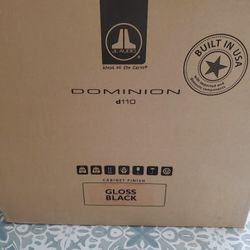 JL Audio Dominion® Powered Subwoofer
10" with Black Gloss Finish (d110- GLOSS)