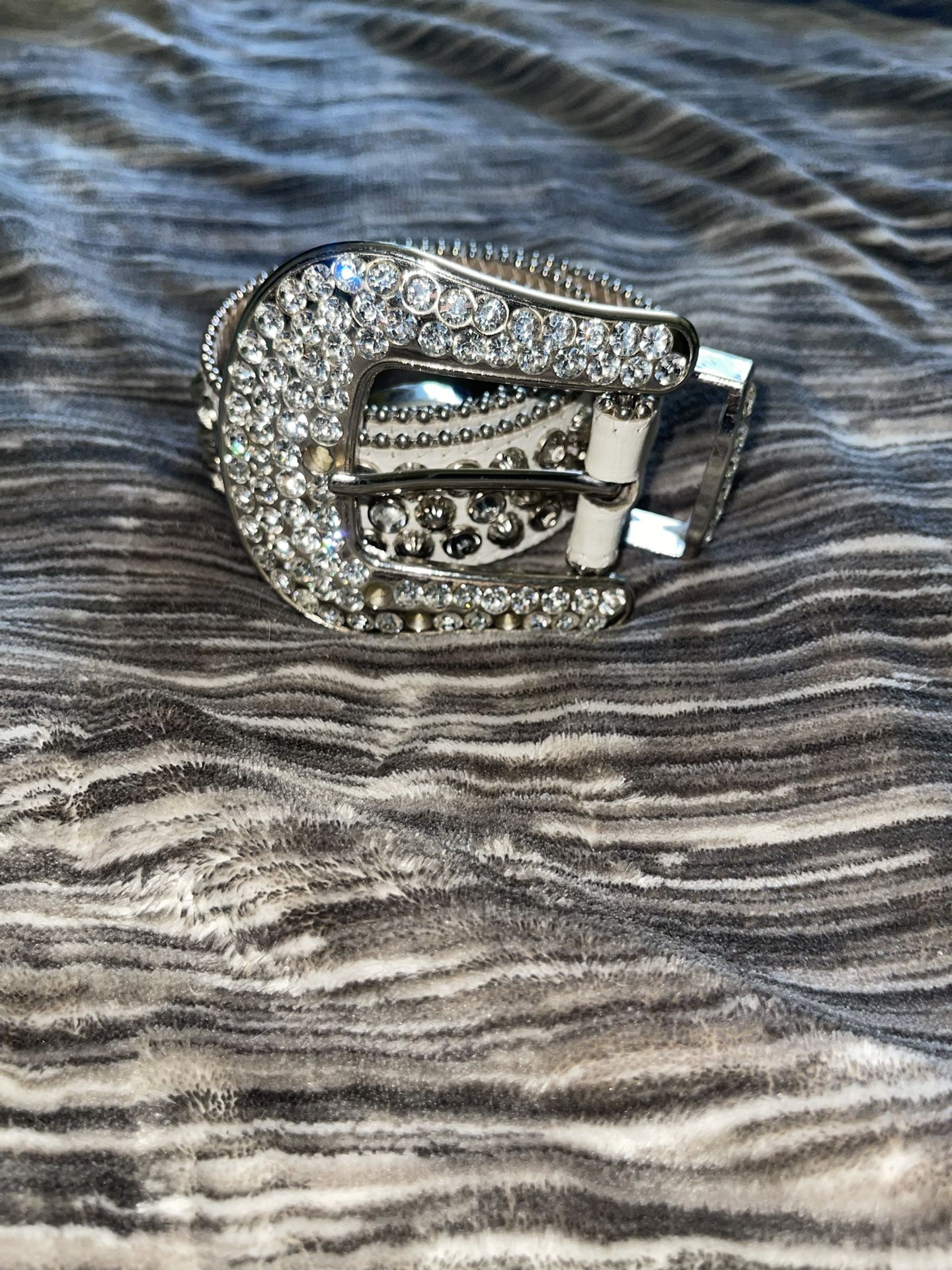 BB Simon Belt for Sale in San Diego, CA - OfferUp