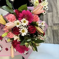 Roses And Natural Flowers 