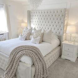 EXTRA TALL HEADBOARD !! 😍😍😍