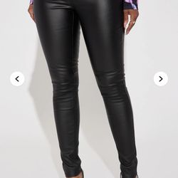 Fashion nova Pants