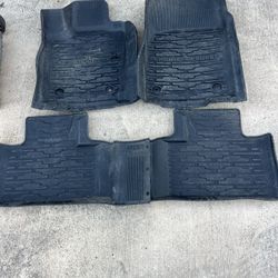 Front and rear floor mats for Jeep Grand Cherokee