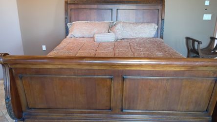 King sleigh bed set