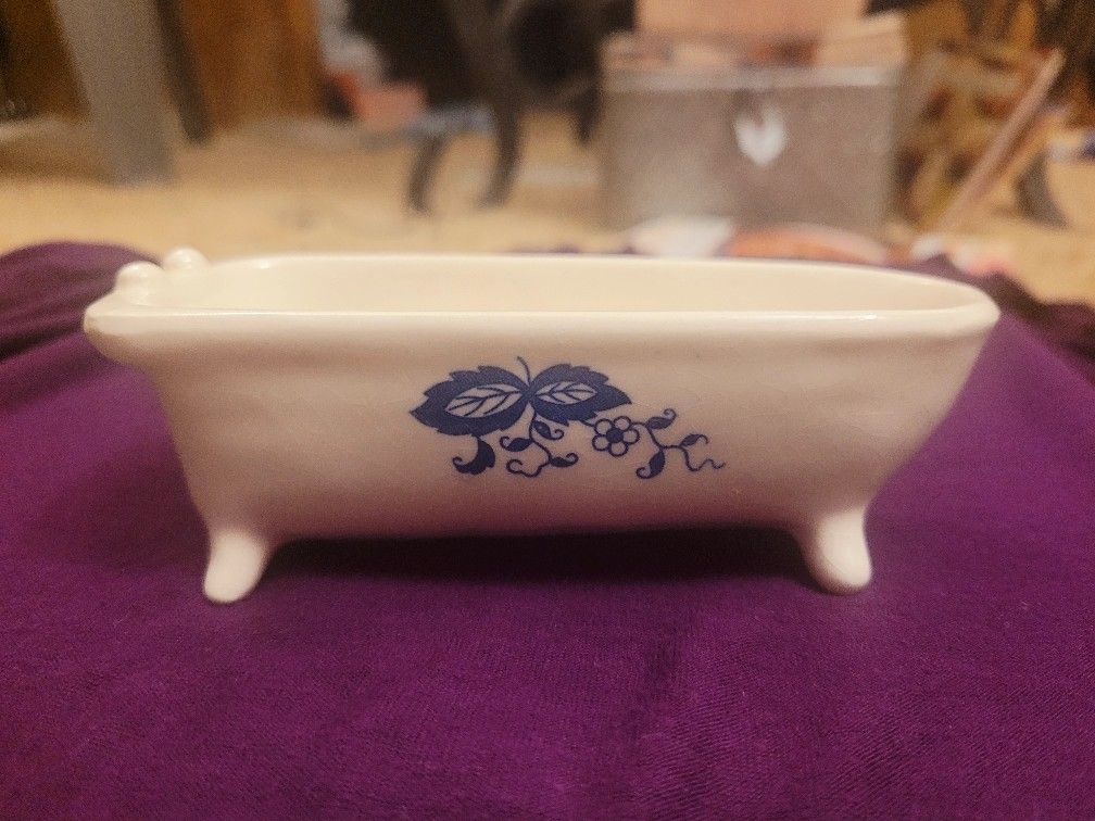 Vintage Porcelain Dollhouse Bathtub