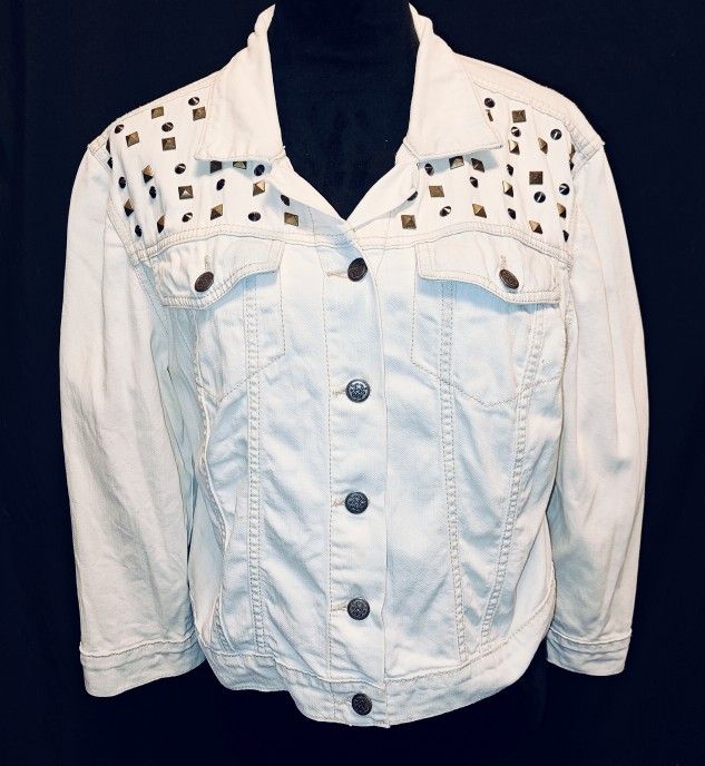 White Wash Denim Quarter Sleeve Studded Cropped Jeans Jacket Sz M