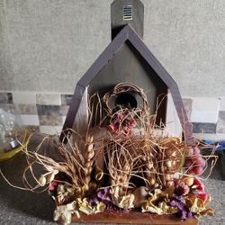 Wood Birdhouse