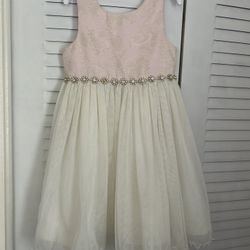 Dress the Little Girl Size 6