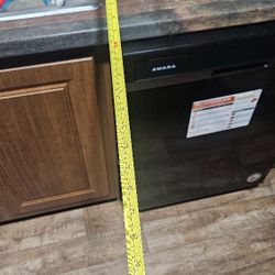 dishwasher new, never used 