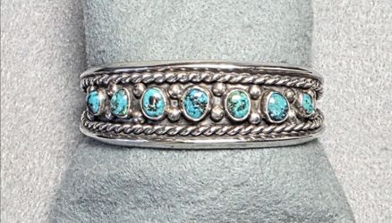 Navajo Turquoise silver bracelet
