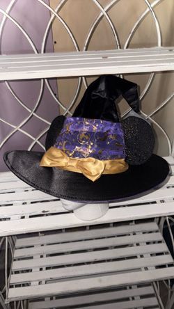Disney Minnie witch hat NEW