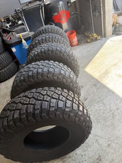 Goodrich MT 37 12.5 R17 MUD TERRAIN