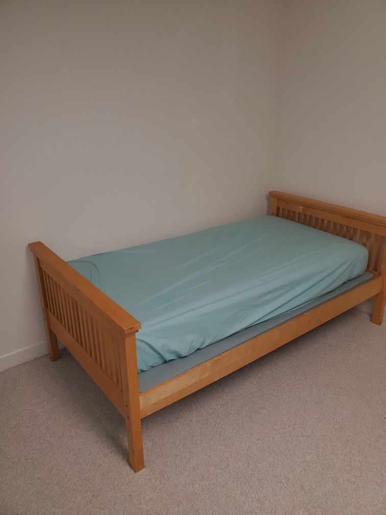 Twin Wooden Bed Frame With Box Springs for a Child