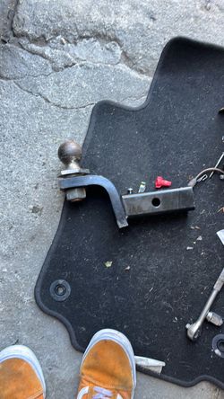 Trailer Hitch Ball Mount