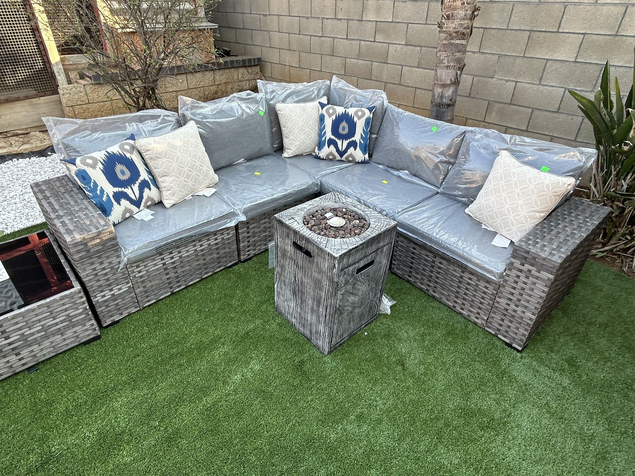 Patio Furniture Set Outdoor New In The Box 