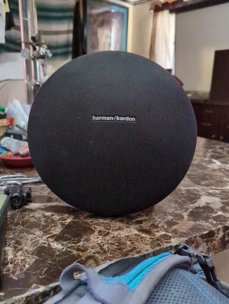 Harman/Kardon Speaker