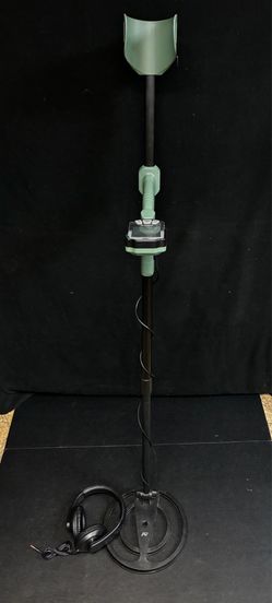 Minelab XTerra Intrepid metal detector