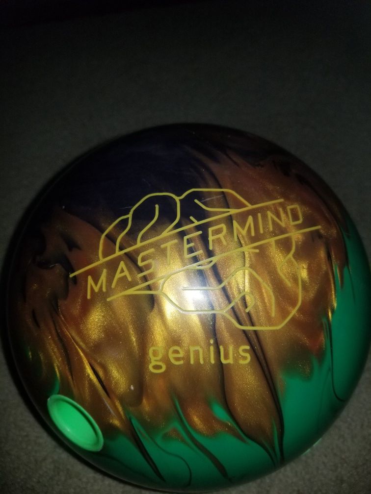 15lb Brunswick Mastermind Genius Bowling Ball, Right- Handed