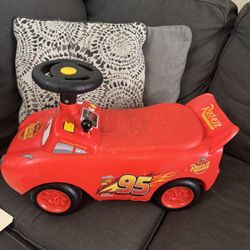 Lightning McQueen Ride On 