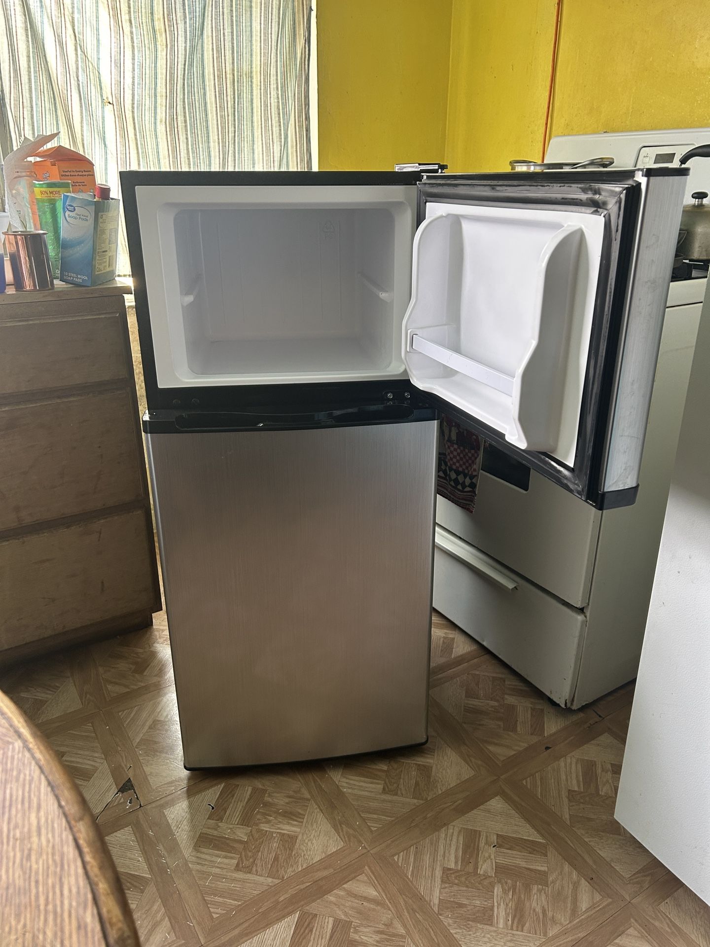 Mini Fridge