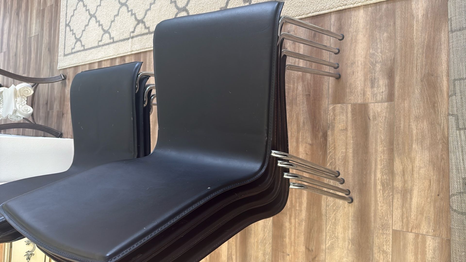 Dining Chairs 